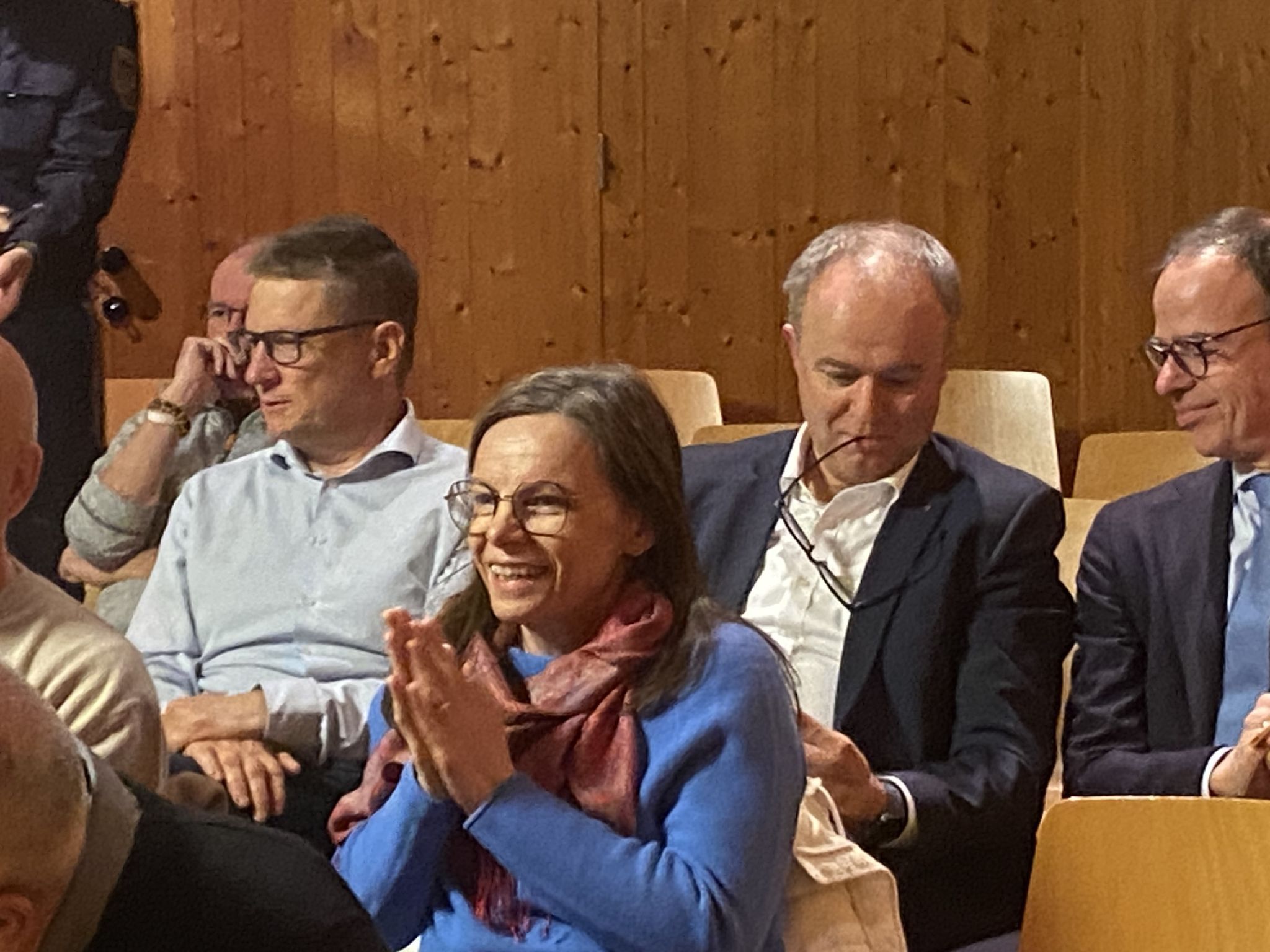 Ökumenische Gespräche: Die Gäste honorierten die Offenheit Uta Bachmannsmit langem Applaus.