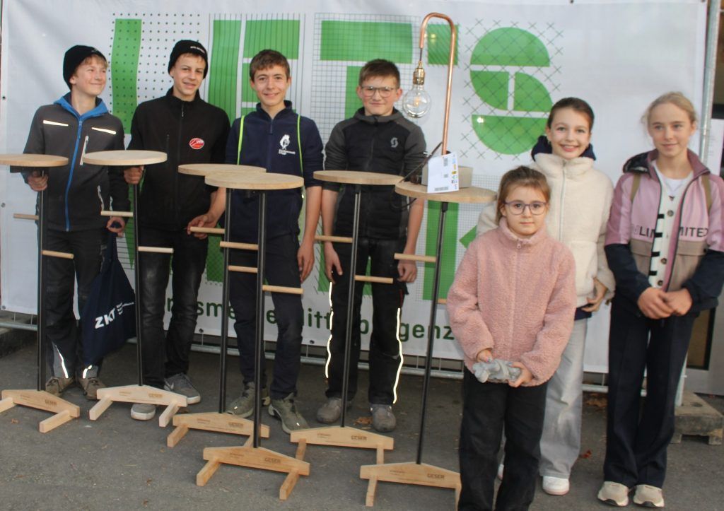 Gemeinsamer Auftritt des Wälder Handwerks