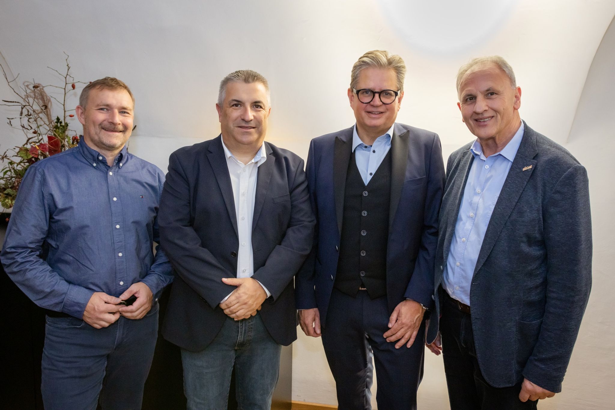 Jakob Behmann (Direktor BSBZ), Adi Rohrer (Einsatzleiter RFL Vorarlberg), Peter Vogler (GF Schloss Hofen) und Wolfram Baldauf (Hotel Garni Bernhard).