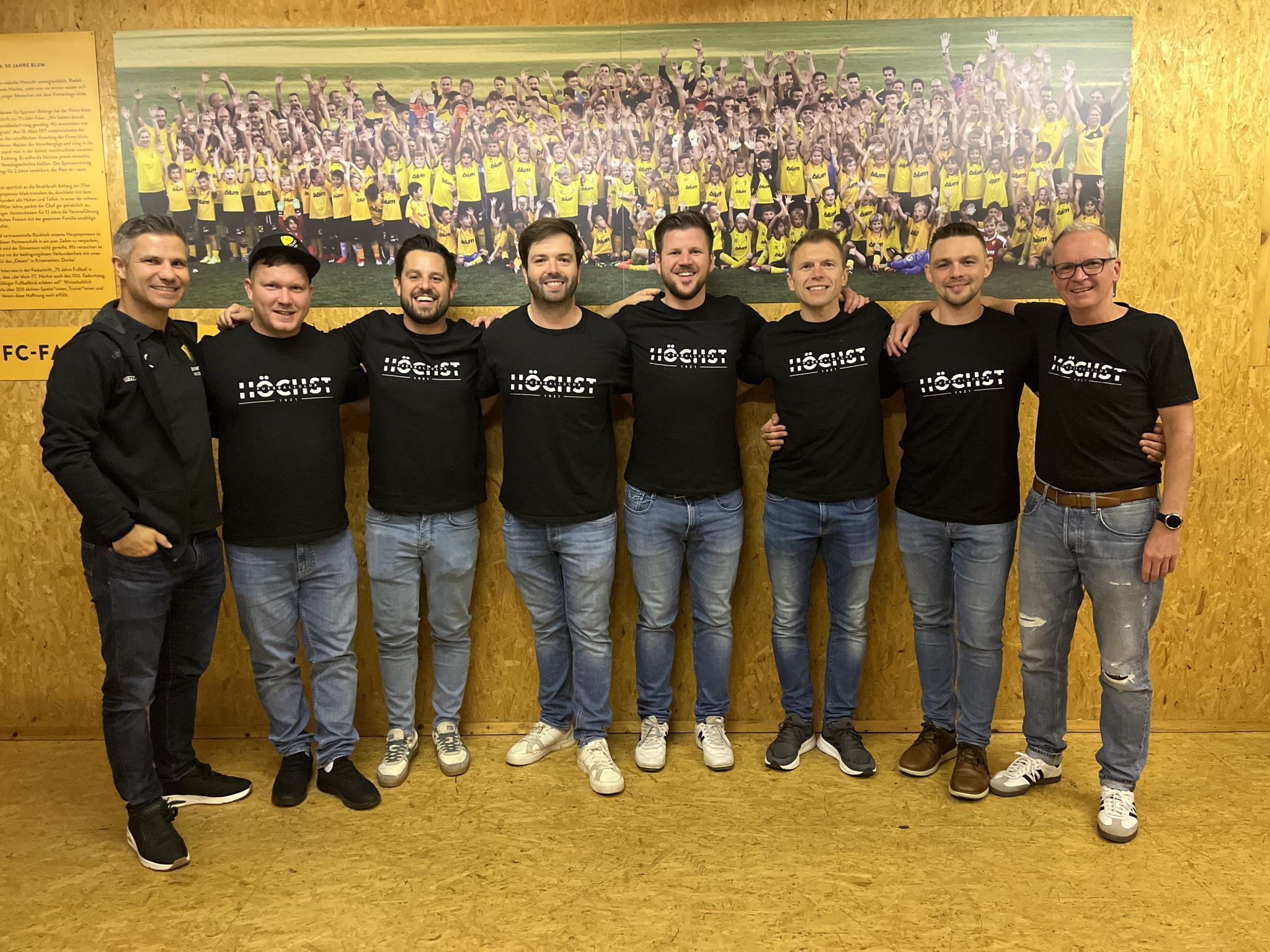 Der erweiterte Vorstand des FC Höchst (v. l.): Tobias Hämmerle, Michael Gehrer, Manuel Plankensteiner, Florian Küng, Matthias Ellensohn, Dominik Hagspiel, Maximilian Keck, Michael Mathis.