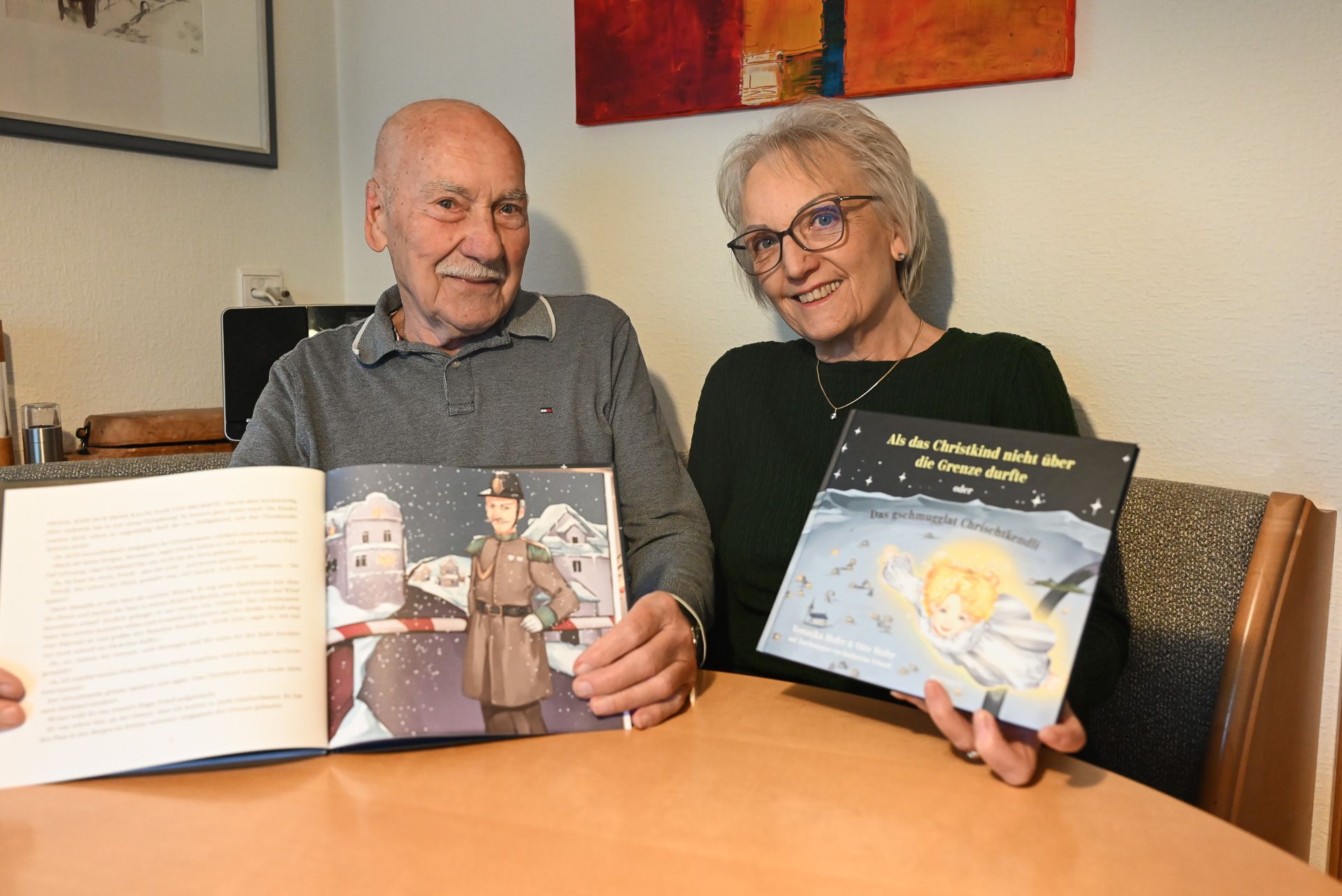 Otto und Veronika Hofer haben die beliebte Geschichte vom geschmuggelten Christkind in neuer Ausstattung herausgebracht. Am 20. November laden sie zur Buchpräsentation in die Taverne 1914 im Reichshofstadion.