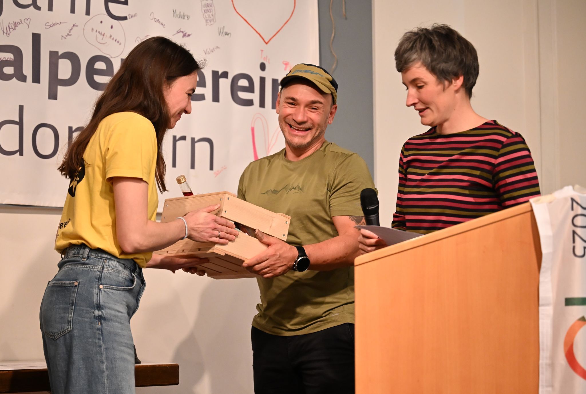 Bei Gerhard Schütz bedankte man sich für sein Engagement als Alpinreferent.