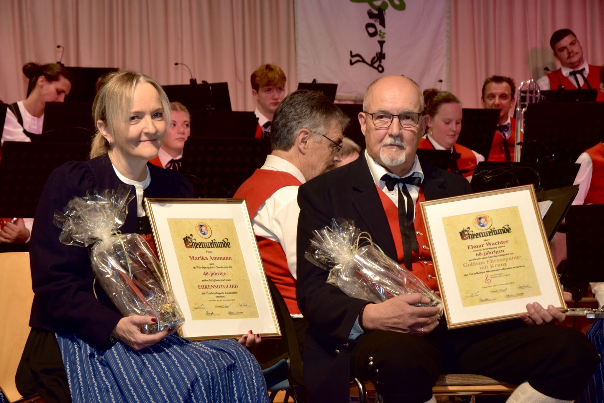 Jubilare: Marika Ammann und Elmar Wachter.