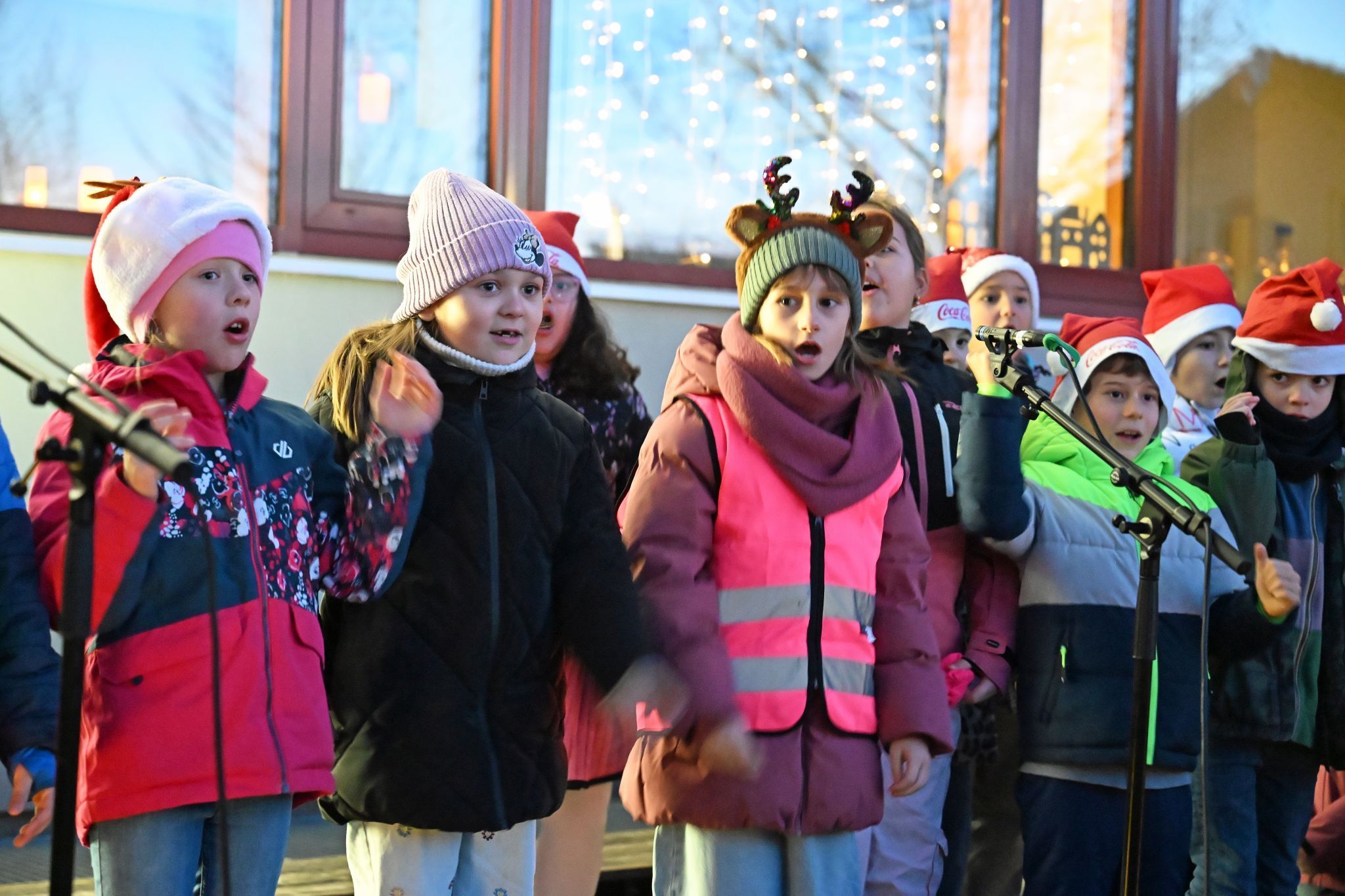 Die Kinder hatten weihnachtliche Lieder einstudiert.