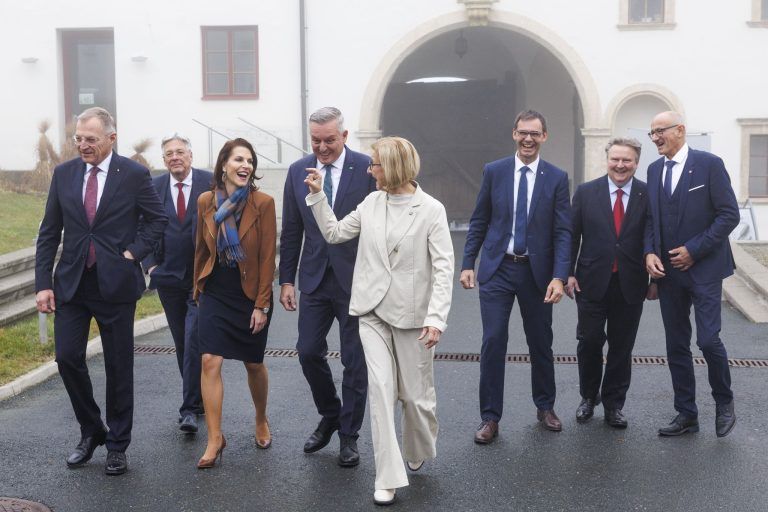 Wallner zu Stabilitätspakt: "Es müssen Entscheidungen auf den Tisch"