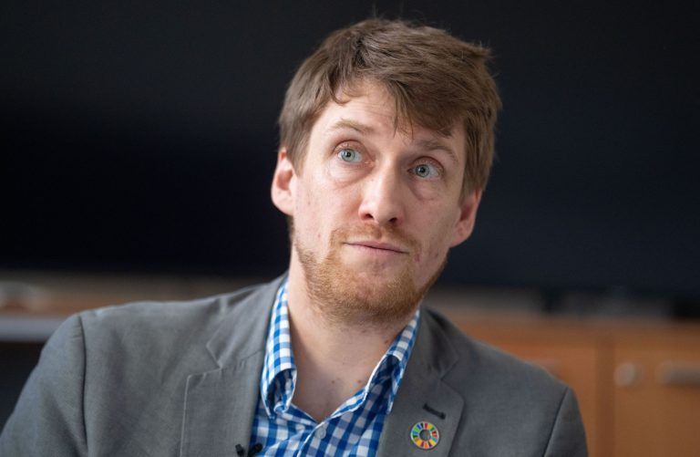 Absturz im Klimaranking: "Unser großes Sorgenkind Verkehr wird weiter gehätschelt"