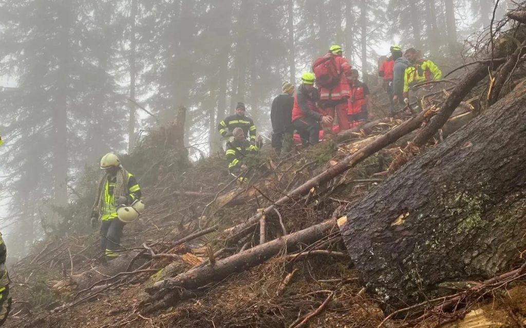 Nun sämtliche Montafoner Bergrettungen in Vermisstensuche involviert