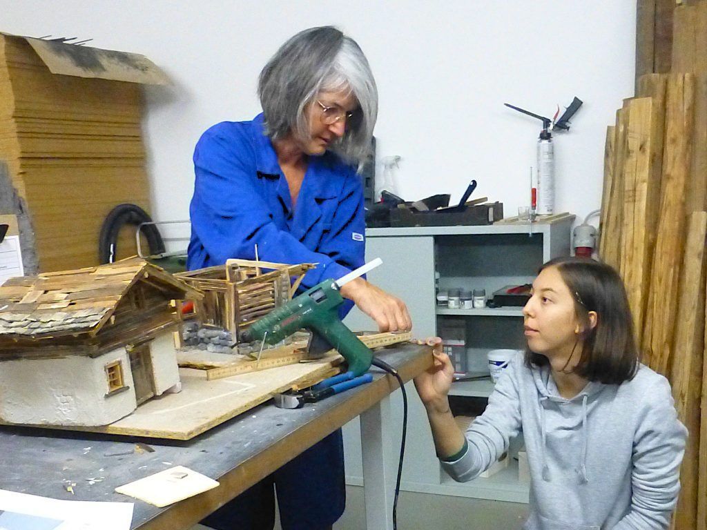 „Ich bin immer so stolz, dass ich weinen könnte“ – Krippenausstellungen im Advent