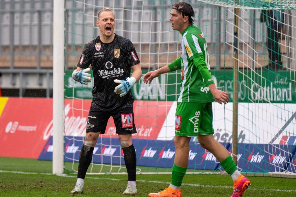 Austria bei Amstetten gefordert