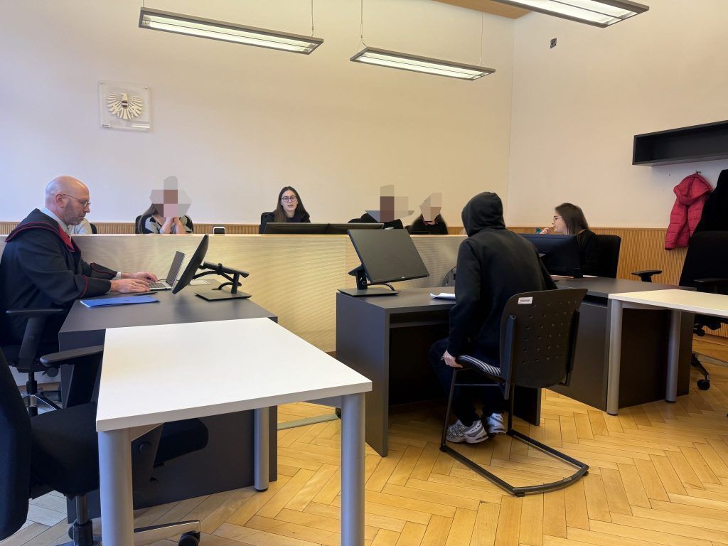 Messerstich in den Hintern endet vor Gericht