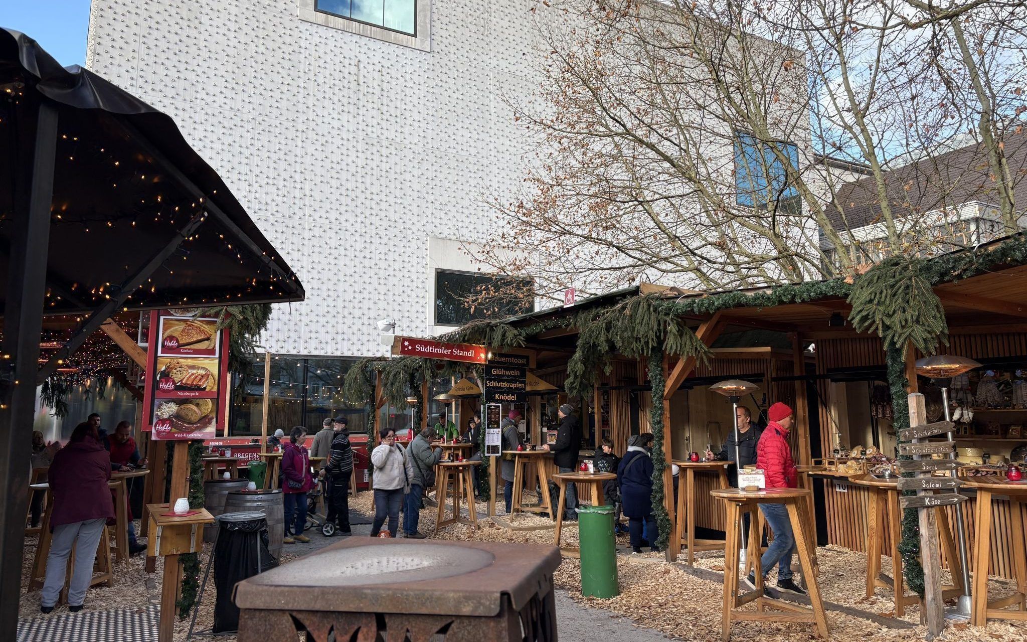 Bregenzer Weihnachtsmarkt: Glühwein bleibt leistbar, Atmosphäre unbezahlbar