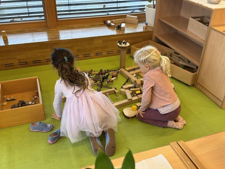 "Wir wollen, dass Eltern ihre Kinder mit gutem Gewissen abgeben können" – Feldkirch schafft Platz für Kinder