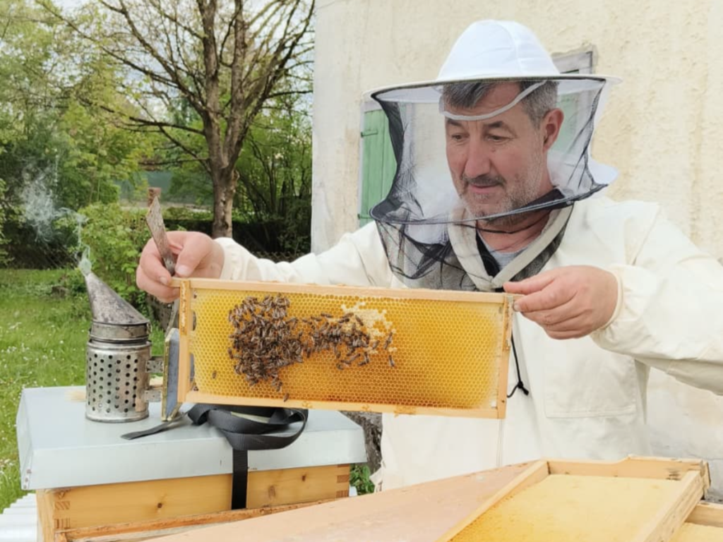 Ein kostspieliger "Freizeitjob" – Bei Dietmar Schneider dreht sich alles um Krippen