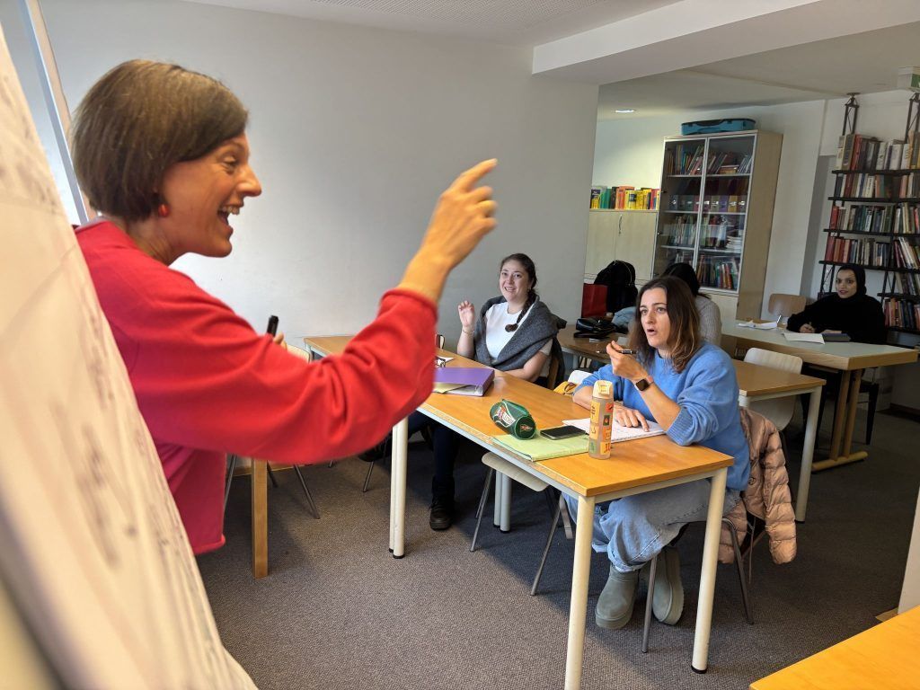 „Sie nehmen Deutsch quasi mit der Muttermilch auf“ – Sprachkurse in Dornbirn