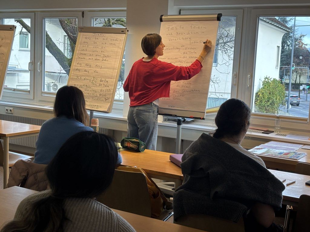 „Sie nehmen Deutsch quasi mit der Muttermilch auf“ – Sprachkurse in Dornbirn