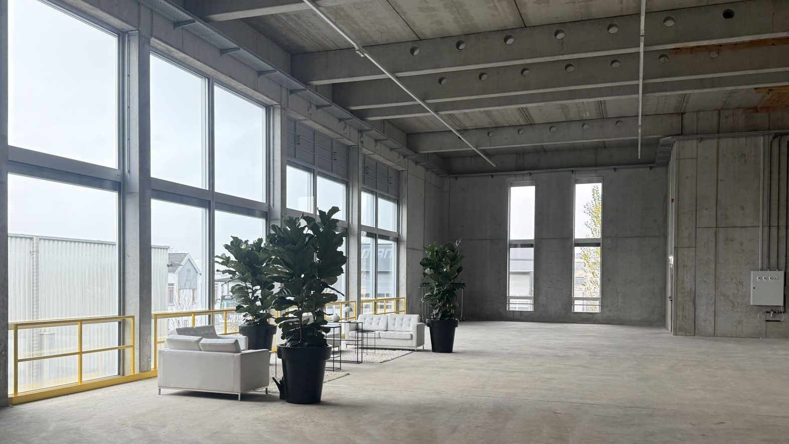 „Ultramateria“ – Kunstfestival in riesiger Industriehalle in Hohenems