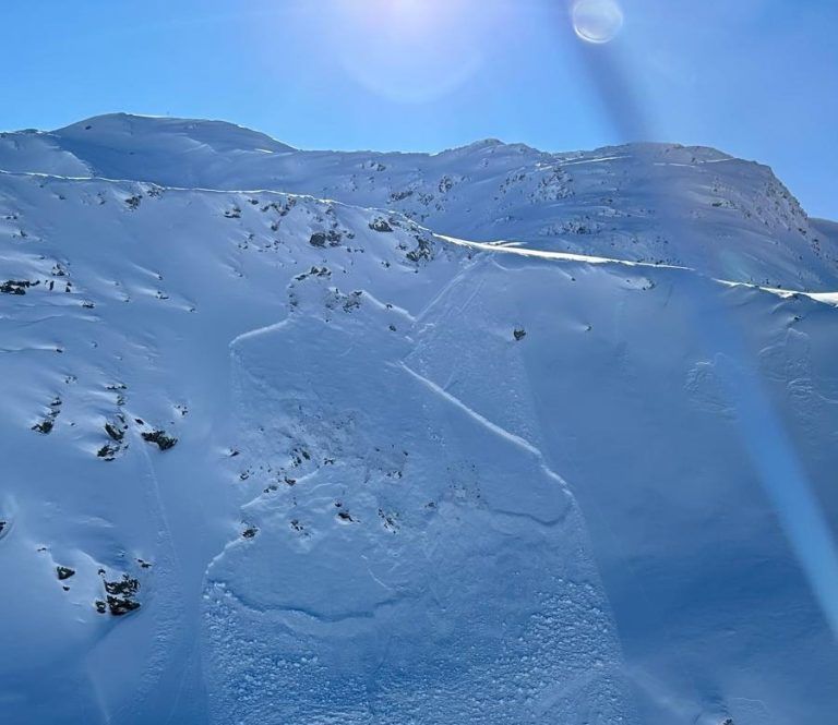 Lawinenabgang Albonagrat.jpeg