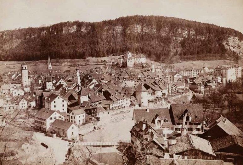 100 Jahre Groß-Feldkirch: Neues Buch mit vielen bislang unbekannten Perspektiven