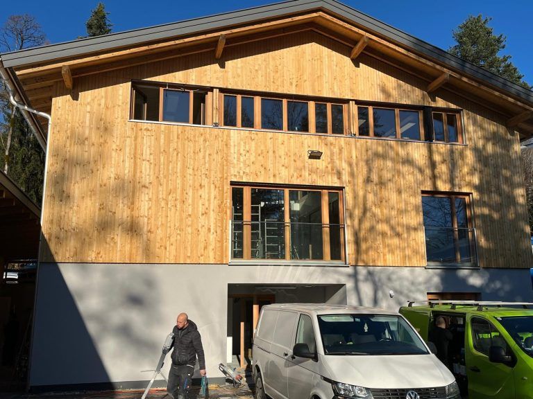 Neues Futterhaus und Wirtschaftsgebäude