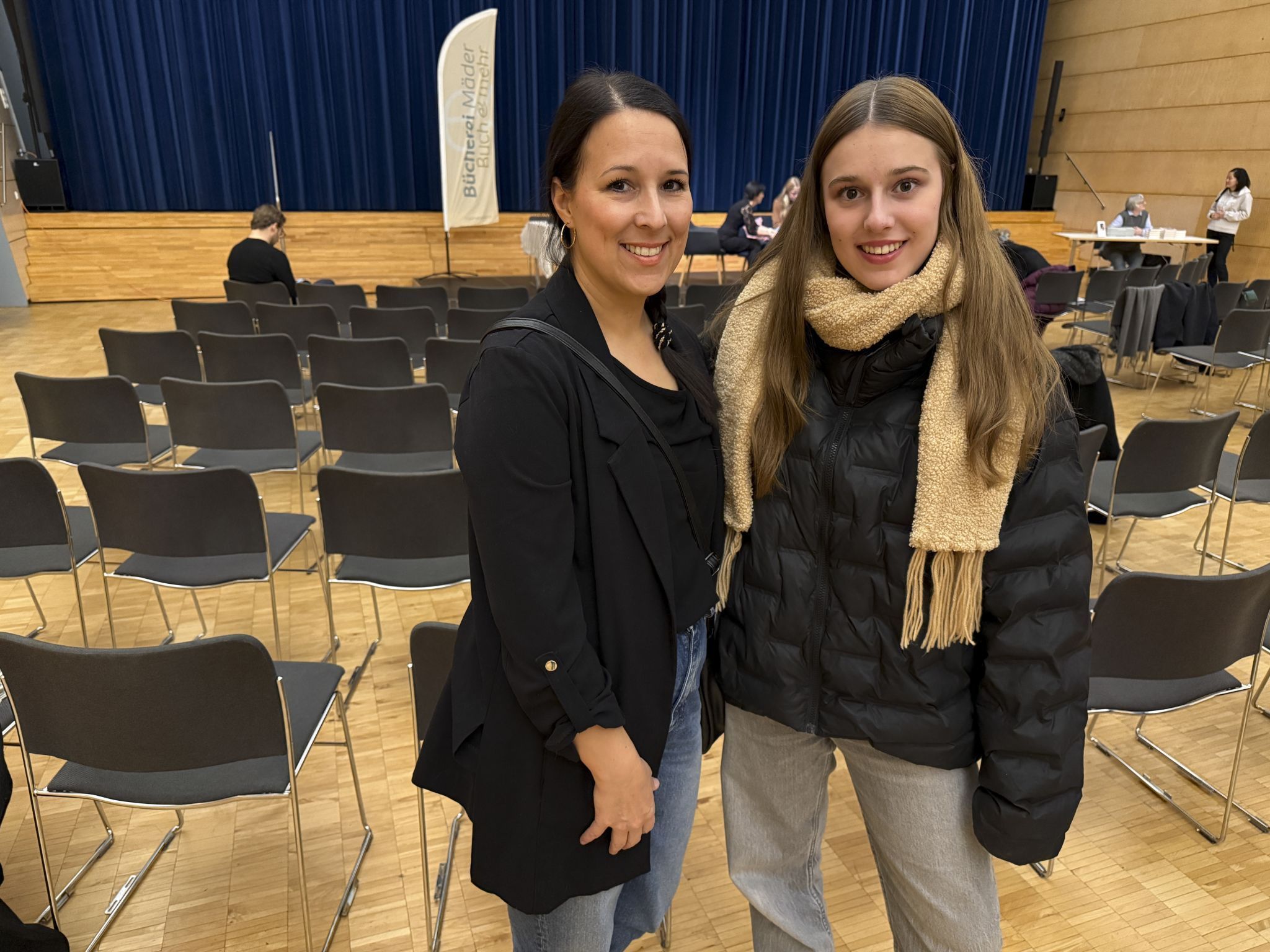 Anika Lengauer kam mit Tochter Linda zur Lesung