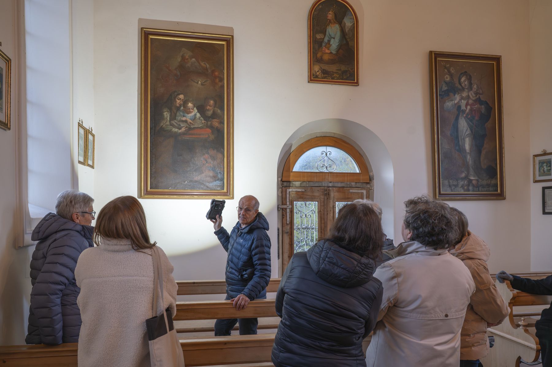 Großes Interesse an dem Gemälde von Vater Johann Josef Kauffmann