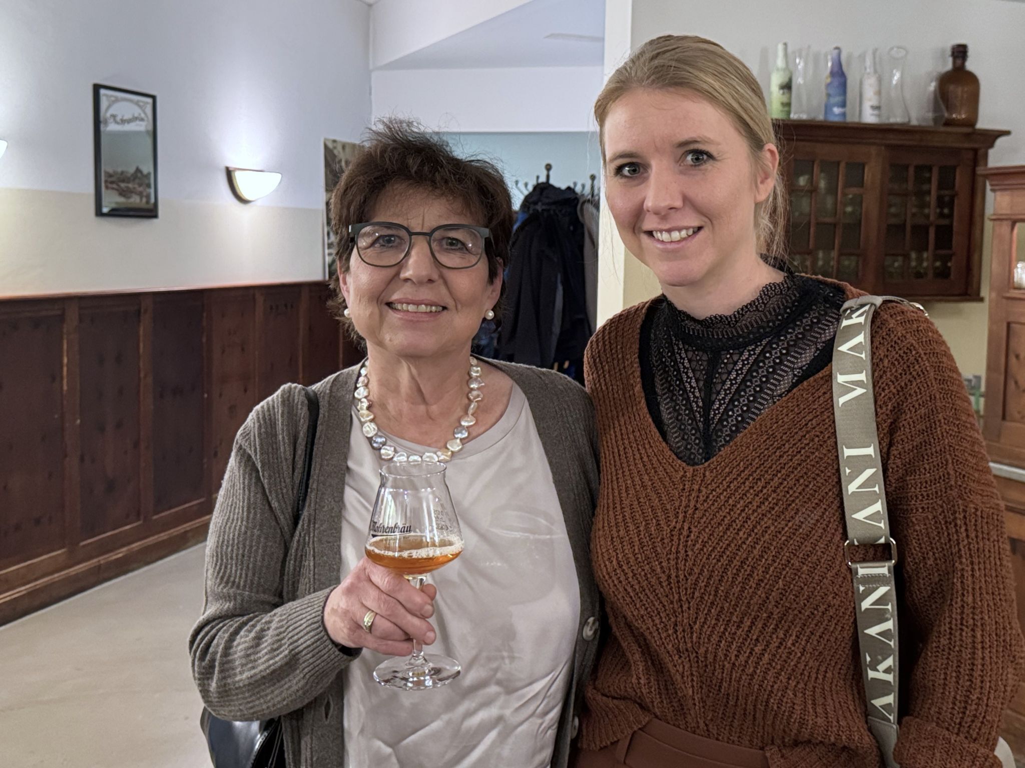 Hopfenlieferanten: Margret und Anja Bentele.