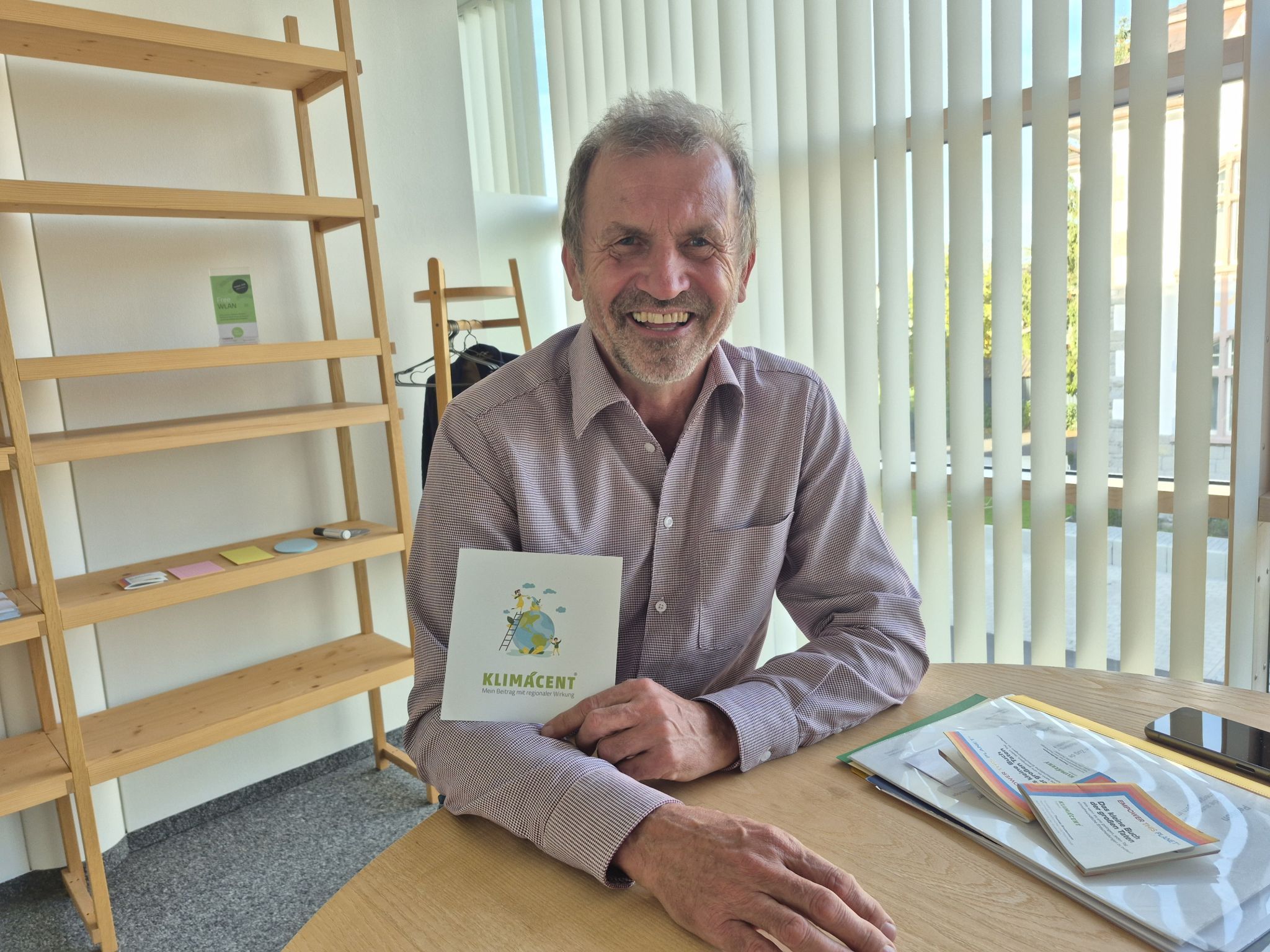 Johann Punzenberger gründete die Arbeitsgemeinschaft Erneuerbare Energie Vorarlberg mit und leitete diese 25 Jahre lang.