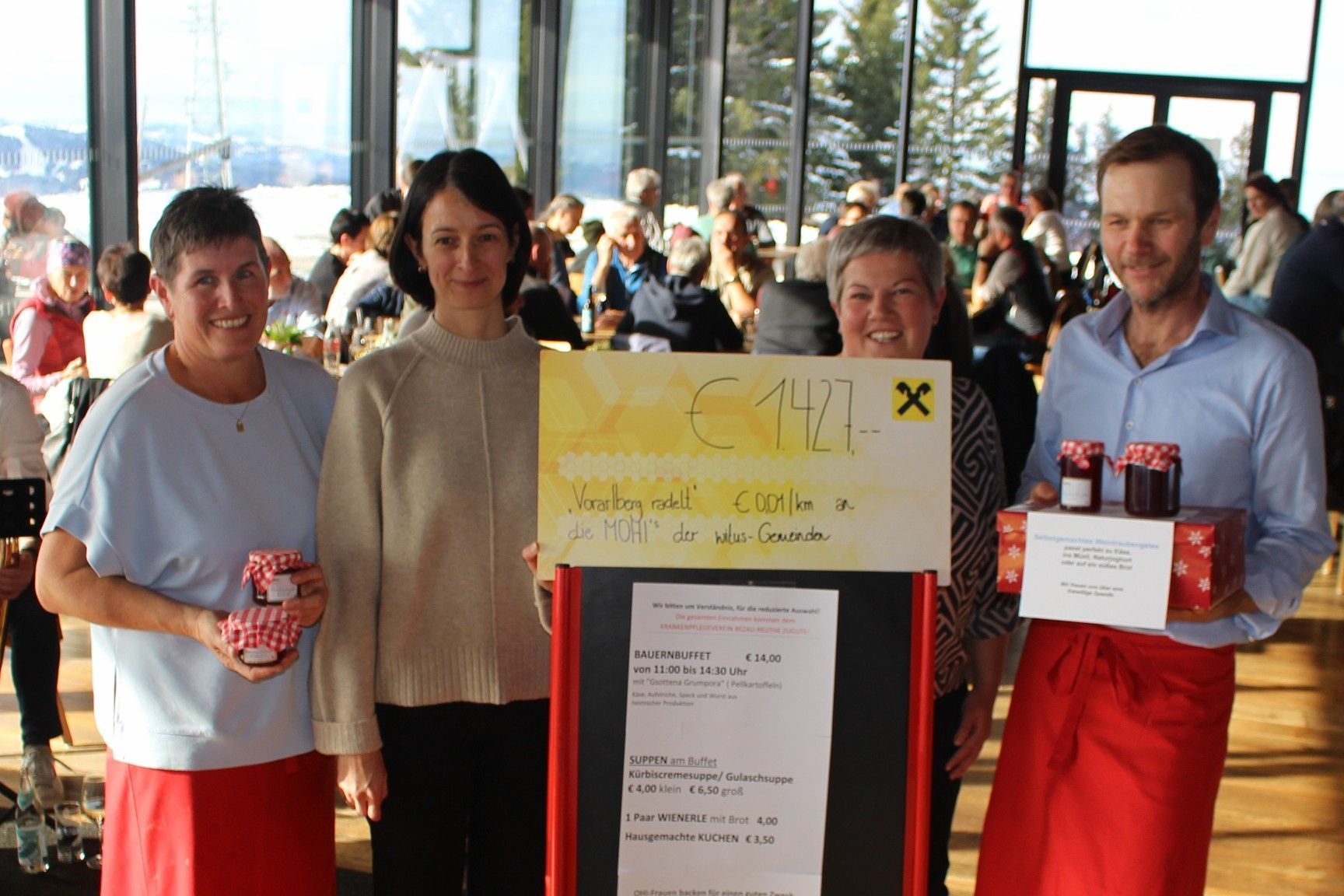 Als „Zugabe“ noch die in Bezau, Bizau, Reuthe und Mellau „erradelten“ 1.427 Euro aus der Aktion Vorarlberg radelt.