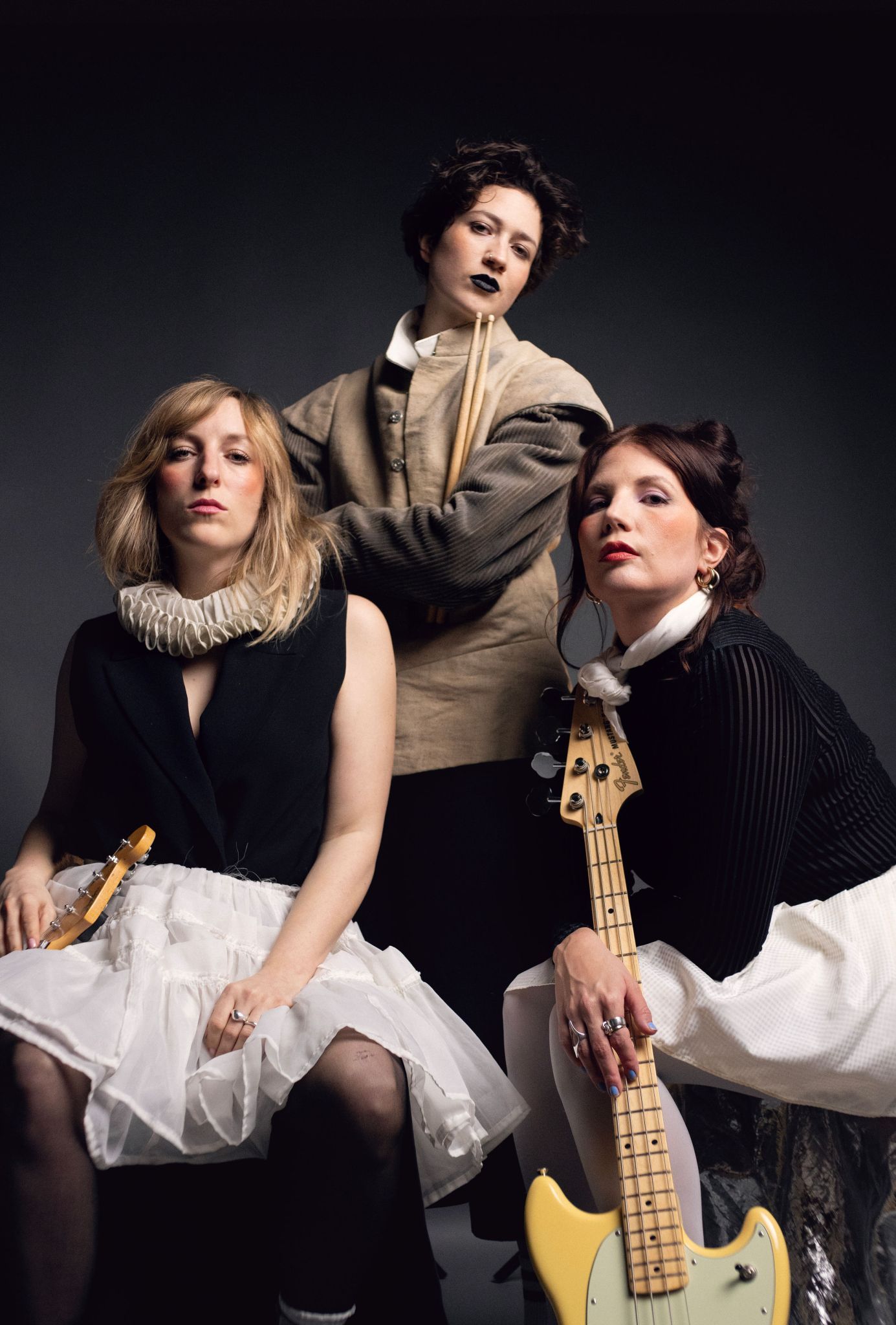 Die Wiener Indie-Rockerinnen Dives verabschieden sich mit ihrer letzten Tournee.