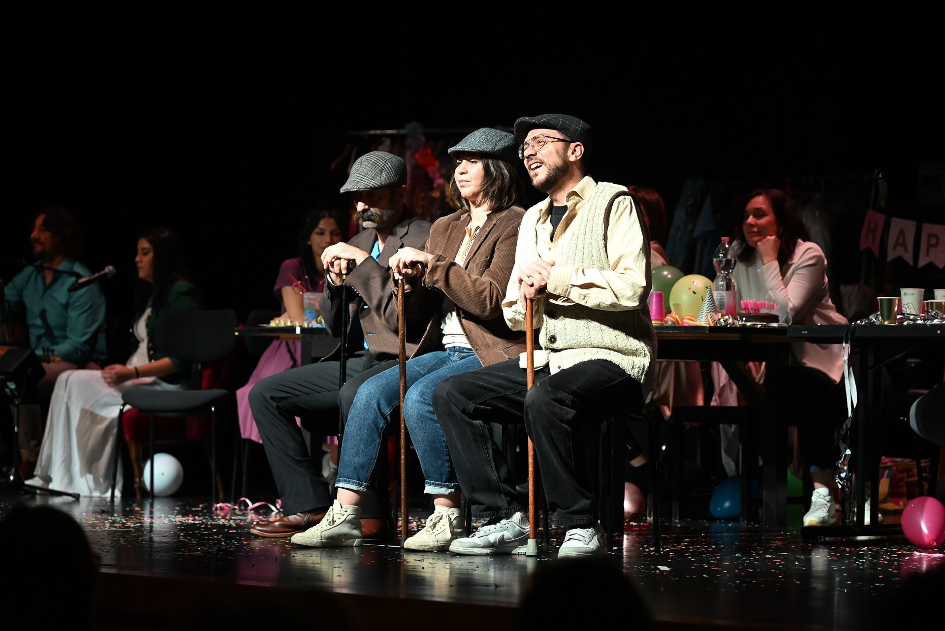 Die Schauspieler nahmen die Gäste auf verschiedene Erlebnisse der Familie mit. 