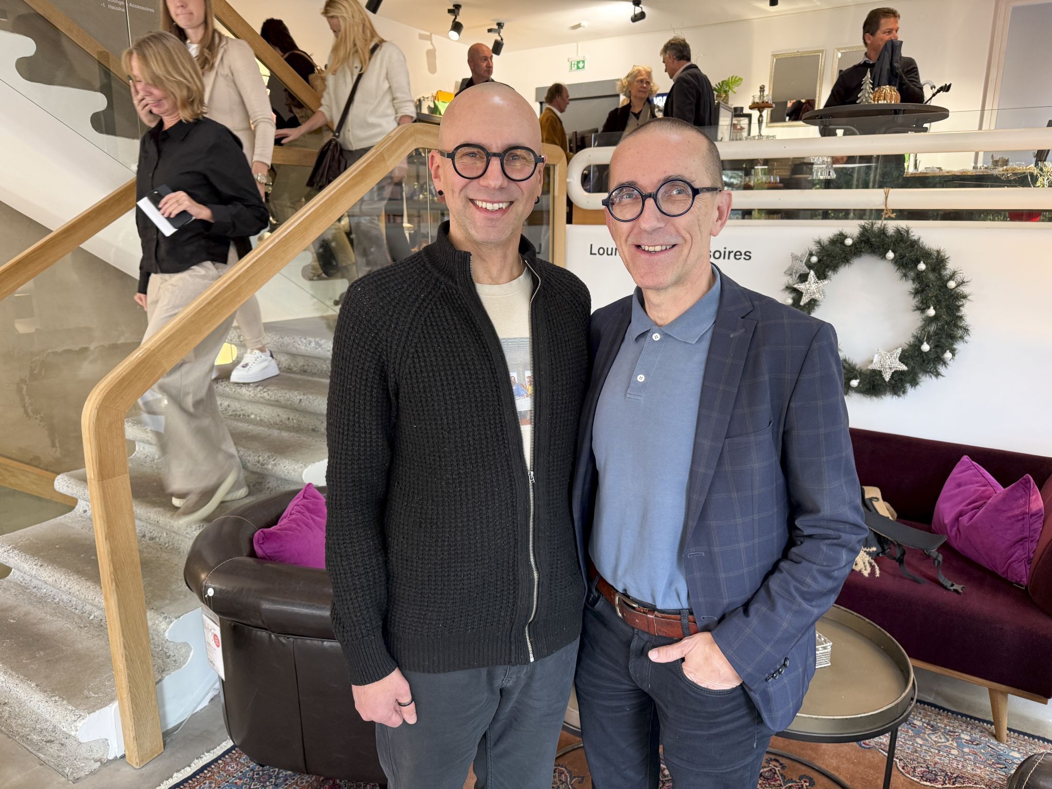 Pfarrer Dominik Toplek mit Caritas Dir. Walter Schmolly