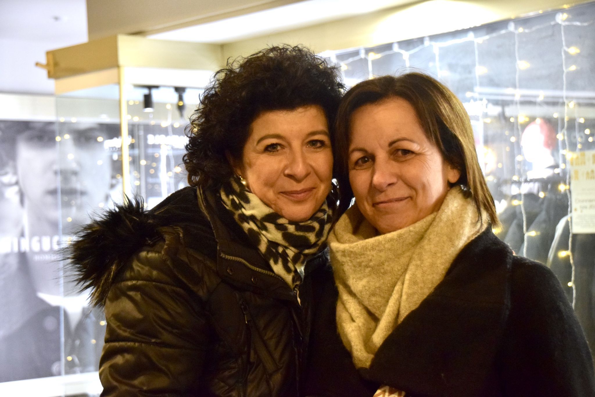 Irene Heim und Mariette Konzett freuten sich, die Eröffnung des kleinen Bludenzer Christkindlemarktes mitzuerleben.