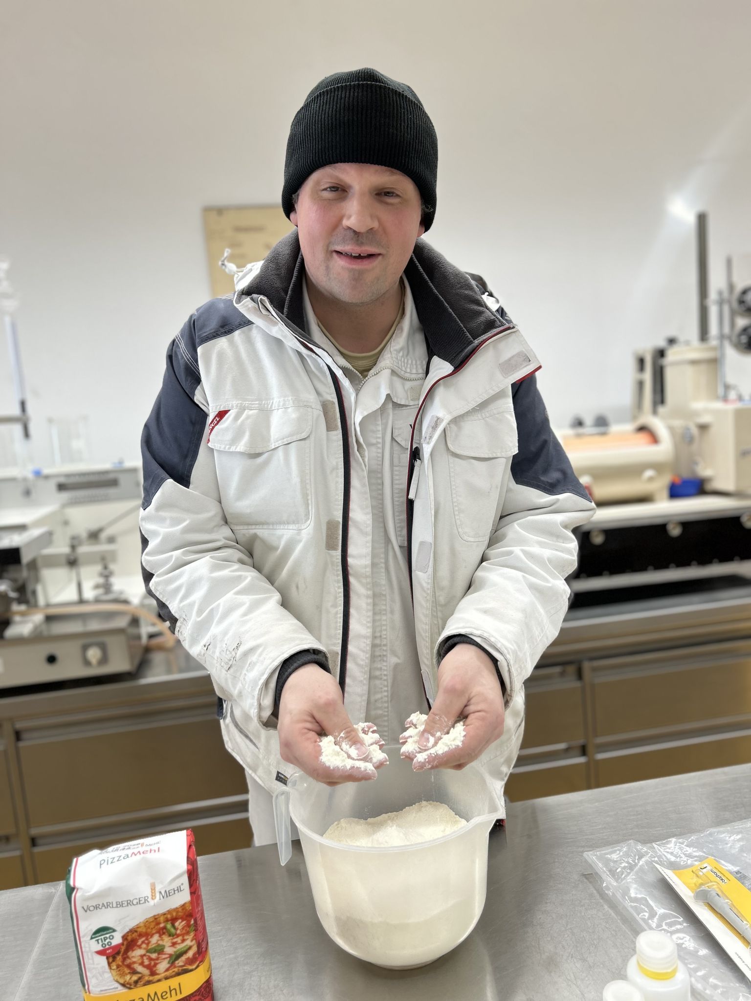 Müller Andreas bei der Probe im Labor