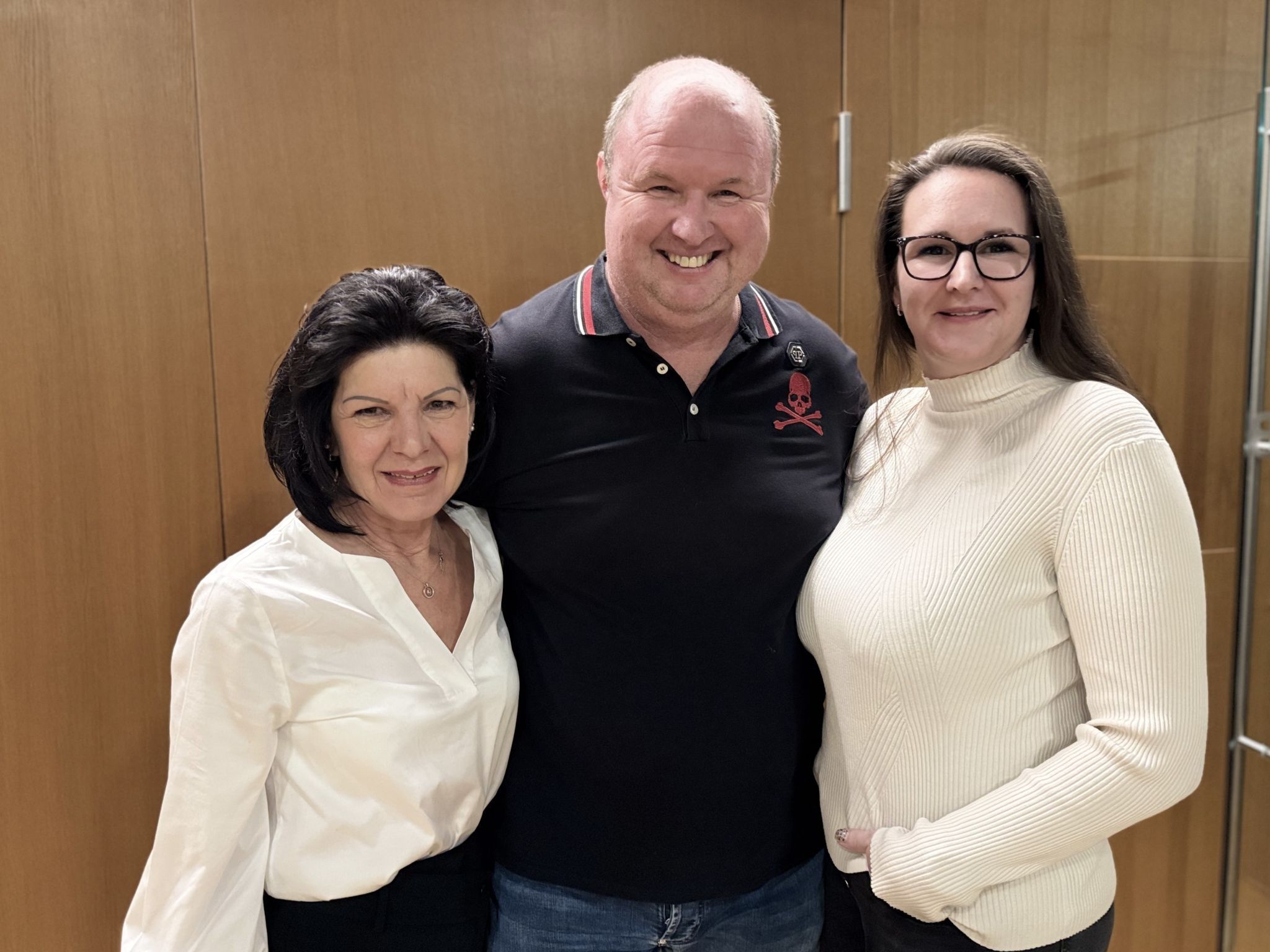 Brigitte Moser (Russmedia Impact) mit Martin Mallitsch und Martina Jakopitsch (Fa. Mallitsch).