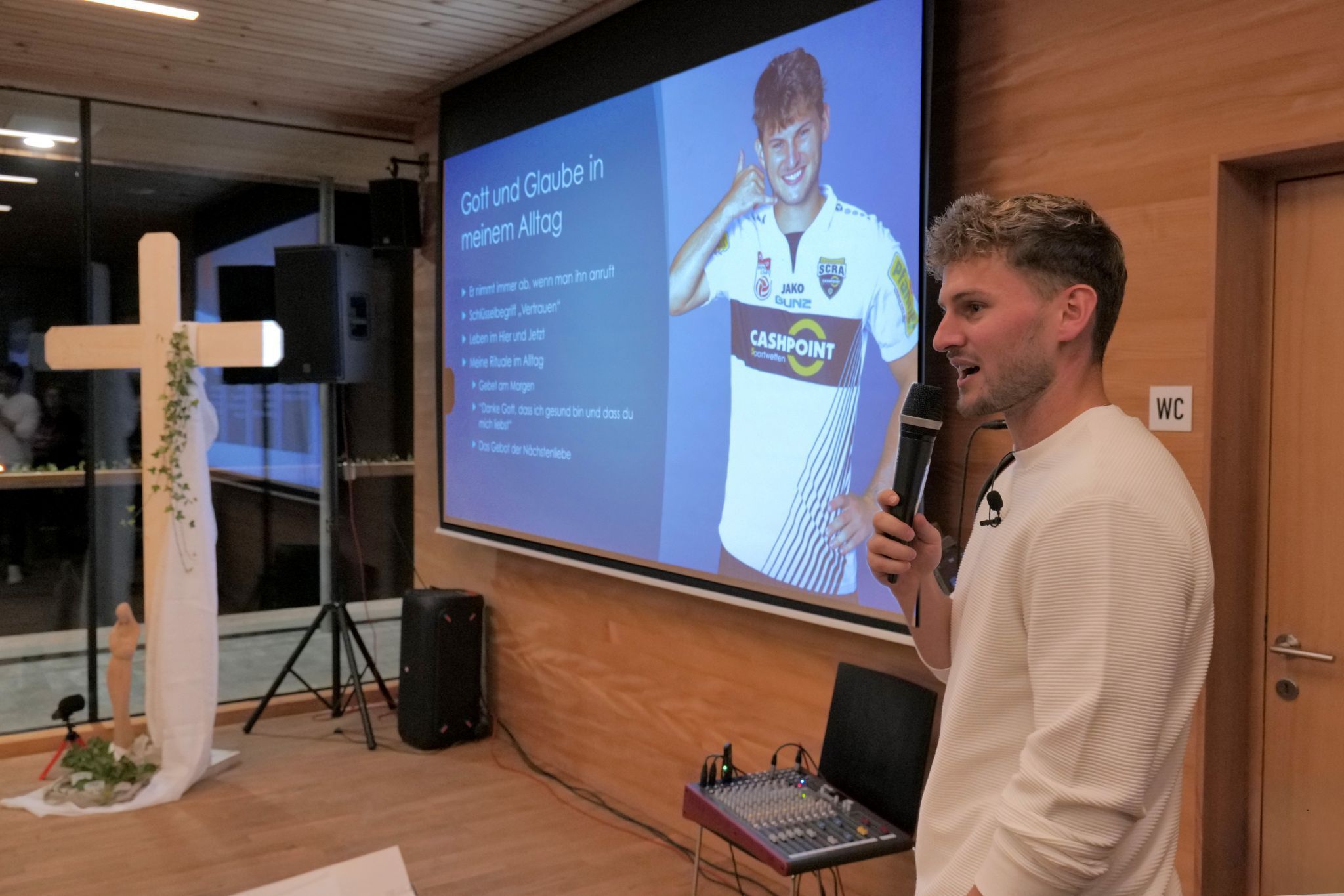 Der Referent verstand es, die Zuhörer zu begeistern.