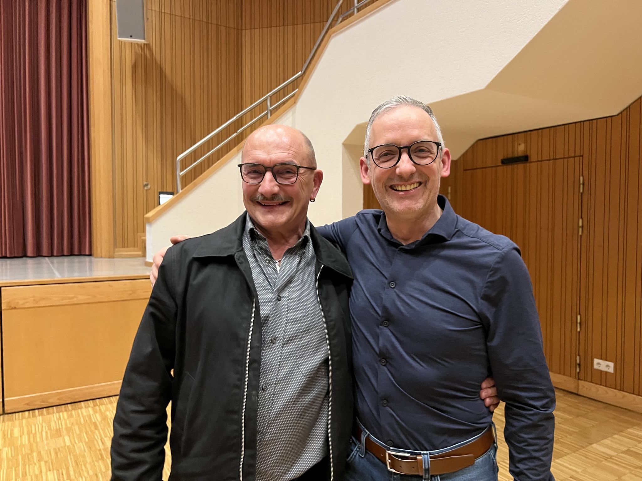 Obmann Hannes Brandner (links) und Regisseur Enrico Lunardi (rechts)