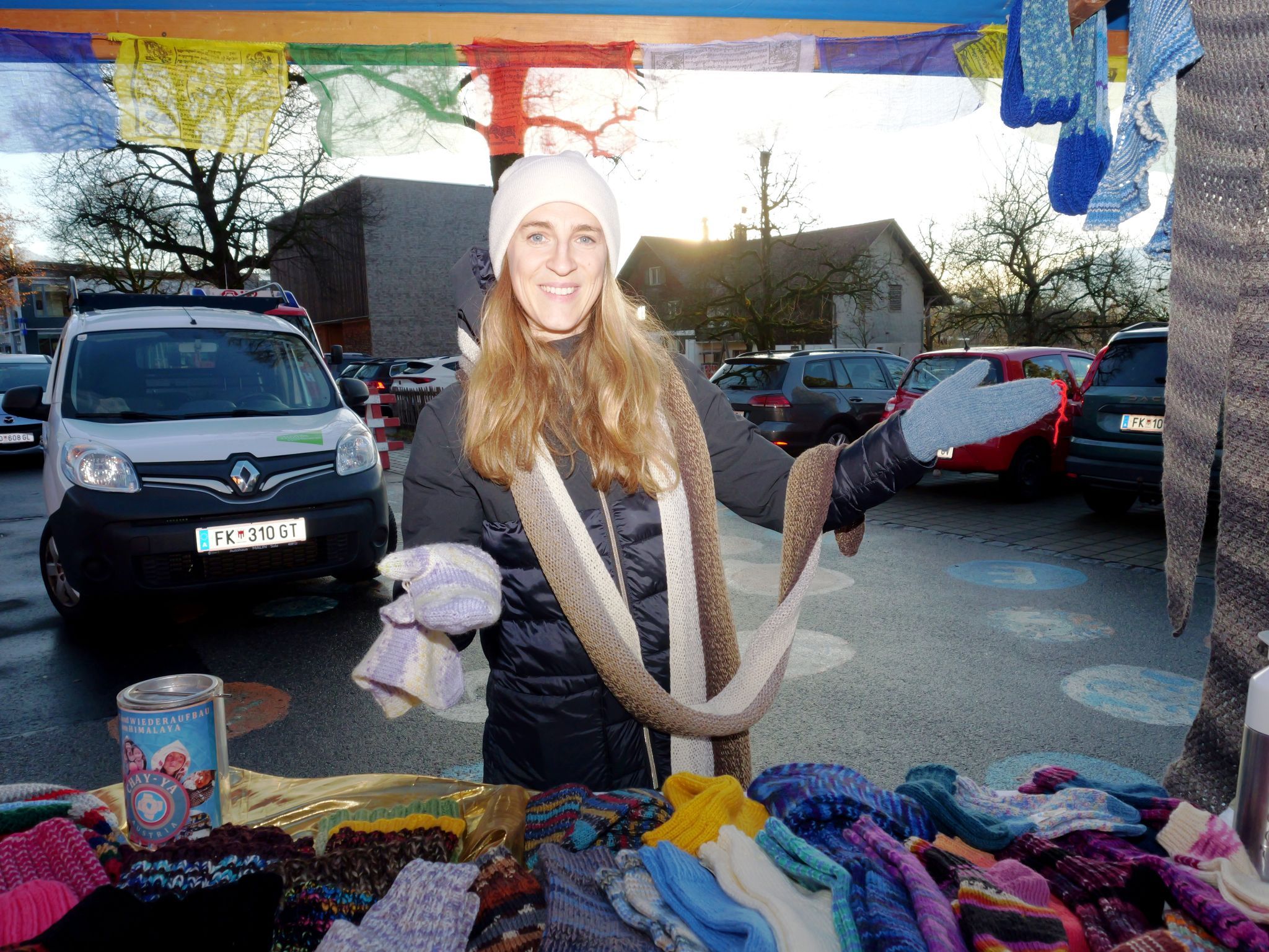 Für kalte Wintertage hatte Marianne wärmende Wollsachen bereit.