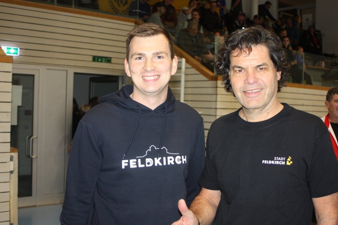 Manfred Räder mit Organisator Thomas Erlacher.