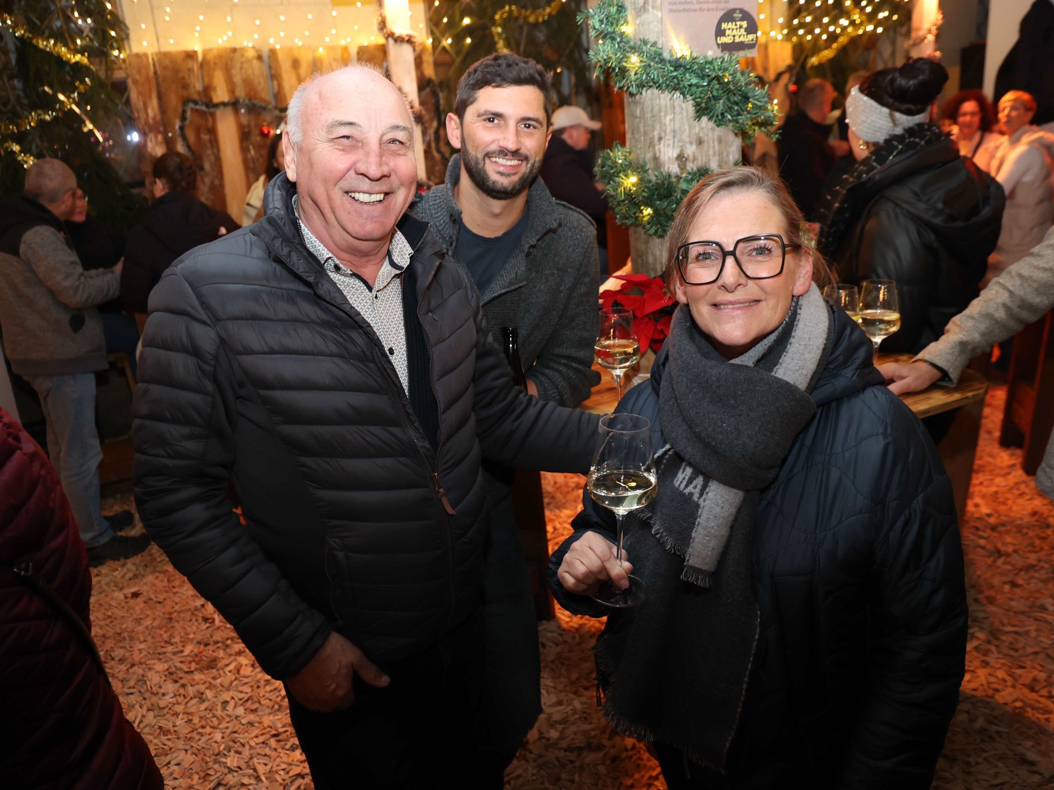Gilbert Wohlwend, Stefan Köb und Herma Dörler am Stand der
