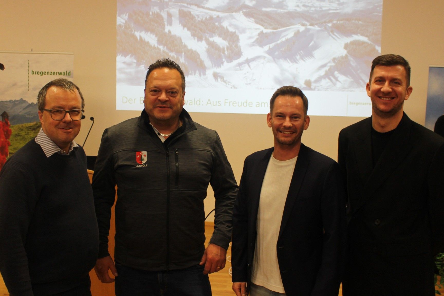 Die neue Spitze des Bregenzerwälder Tourismusverbandes v. l.: Tobias Bischofberger, Stefan Bischof, Philipp Fasser, Peter Fetz. PETER STRAUSS   