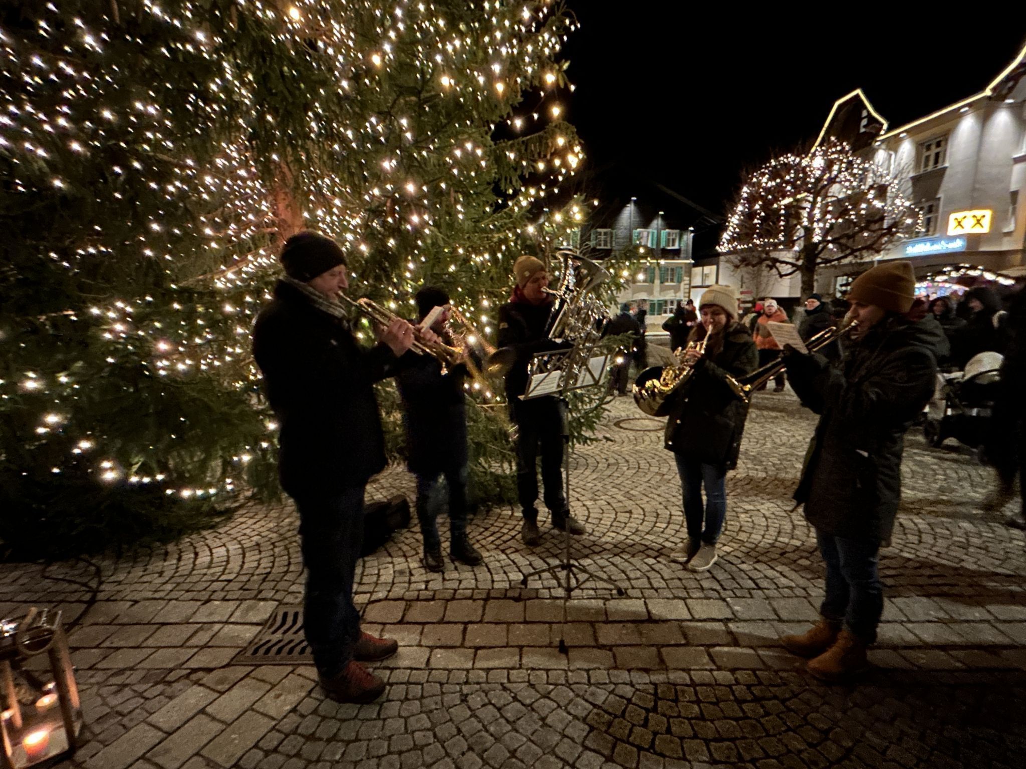 Das Blechblasensemble sorgte für weihnachtliche Klänge.
