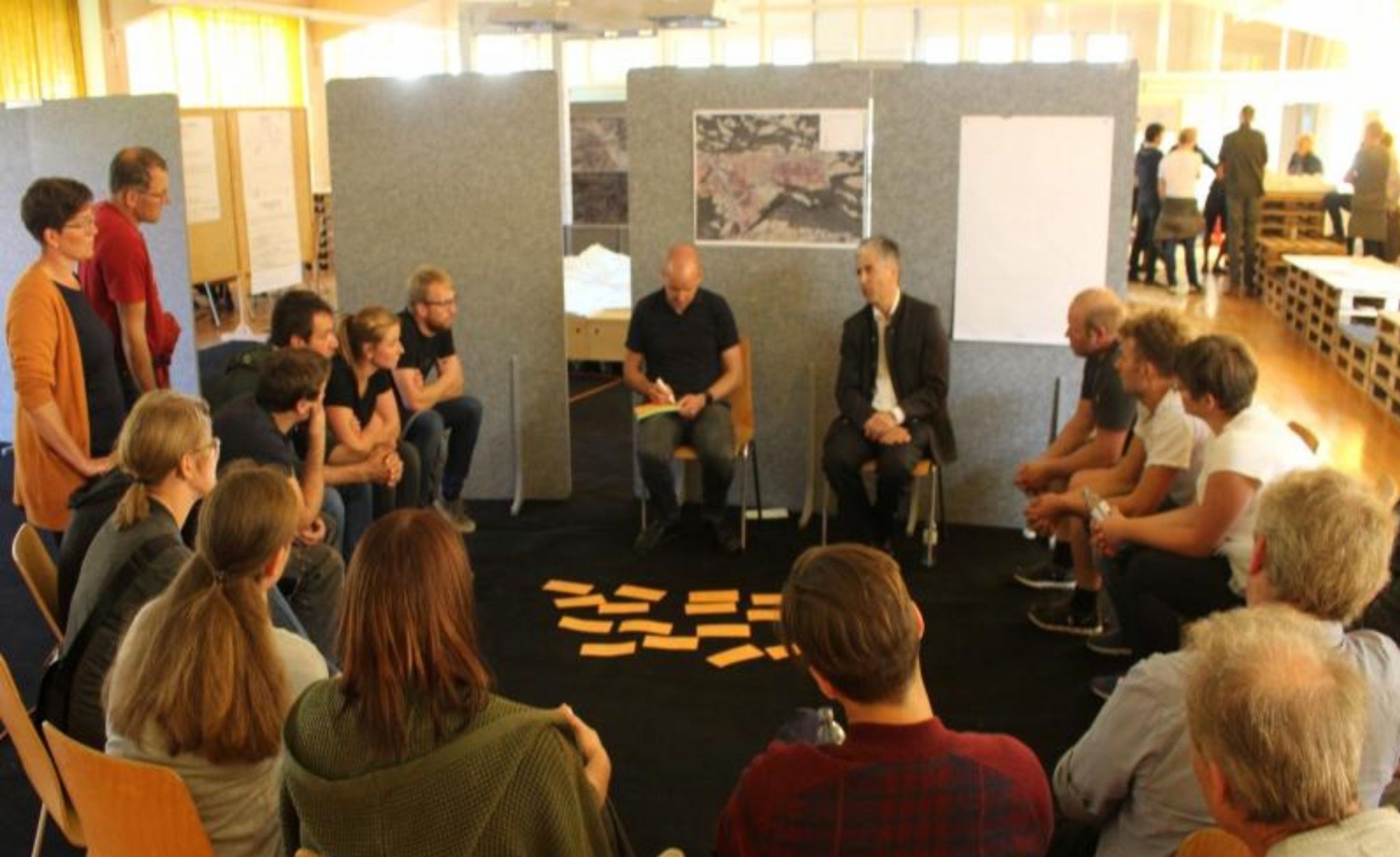 In den gesamthaften Gestaltungsprozess wurde die Bevölkerung u, a, mit sogenannten Salongesprächen eingebunden.