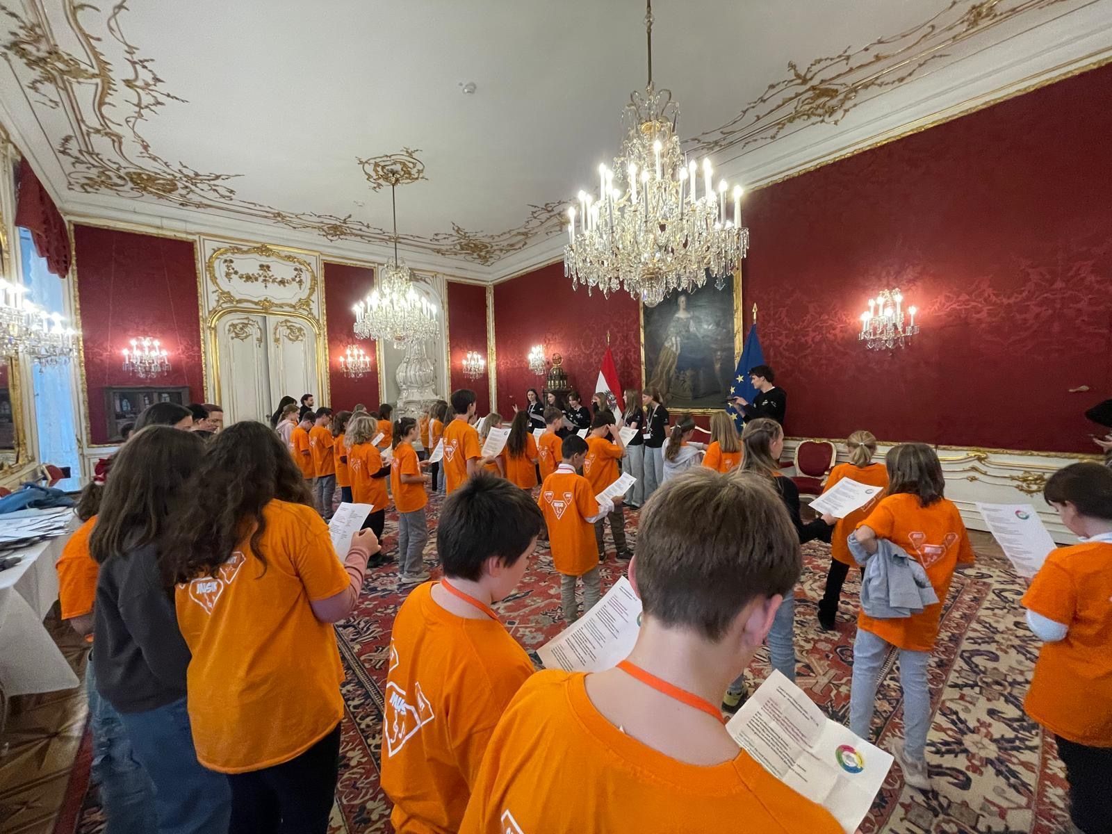 Gemeinsame Probe für die musikalische Darbietung zu den Kinderrechten.