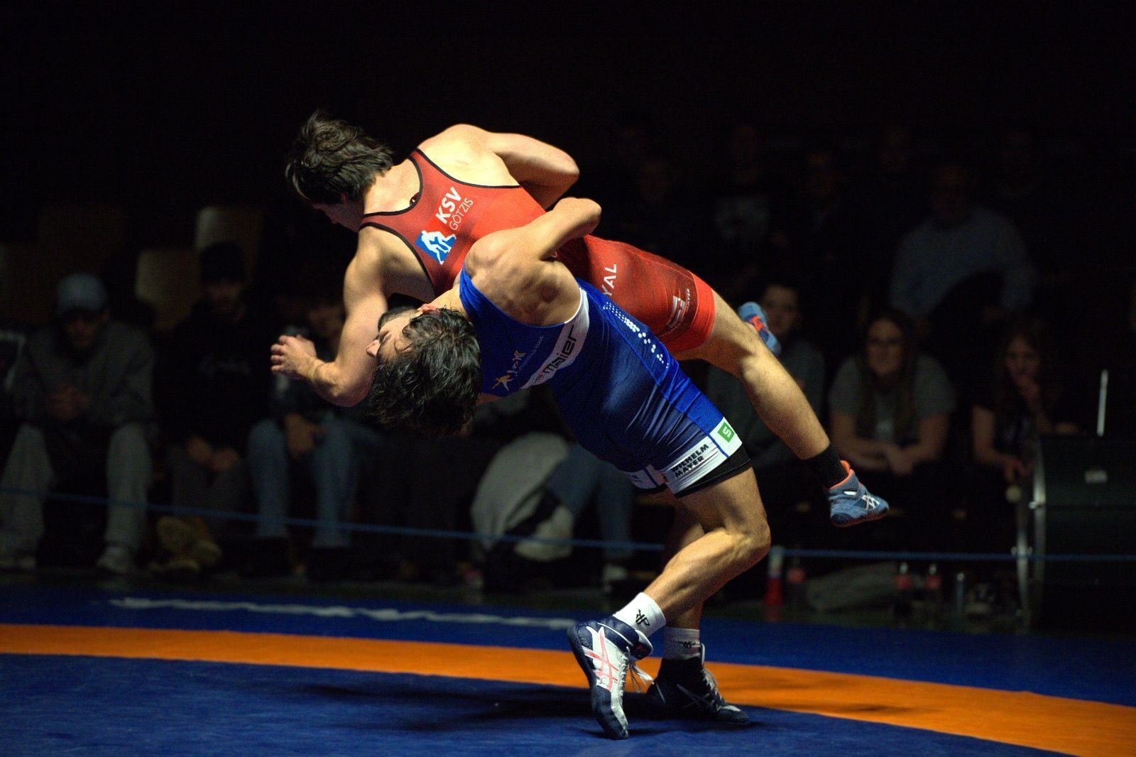 Götzner Linus Häusle war gegen KSK Legionär Nika Glonti ohne Chance. 