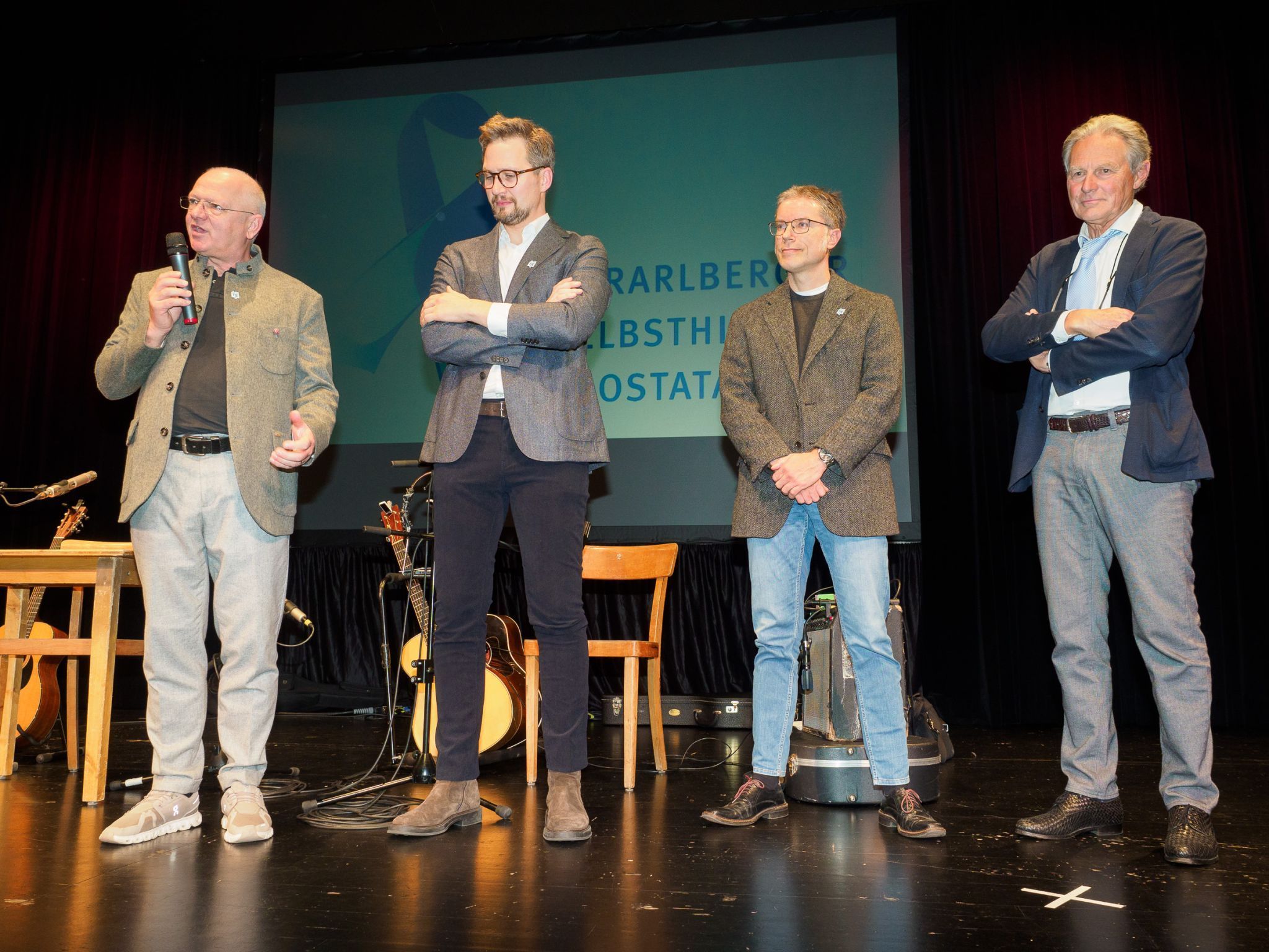 Die drei Urologen aus dem LKH Feldkirch und Bregenz, sowie Dr. Wolfgang Zumtobel