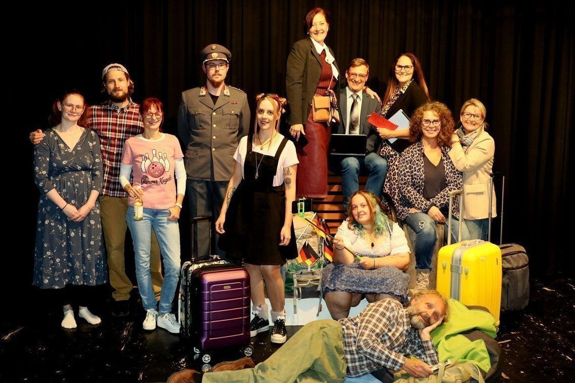 ein Teil des Ensembles der Theater Hörbranz