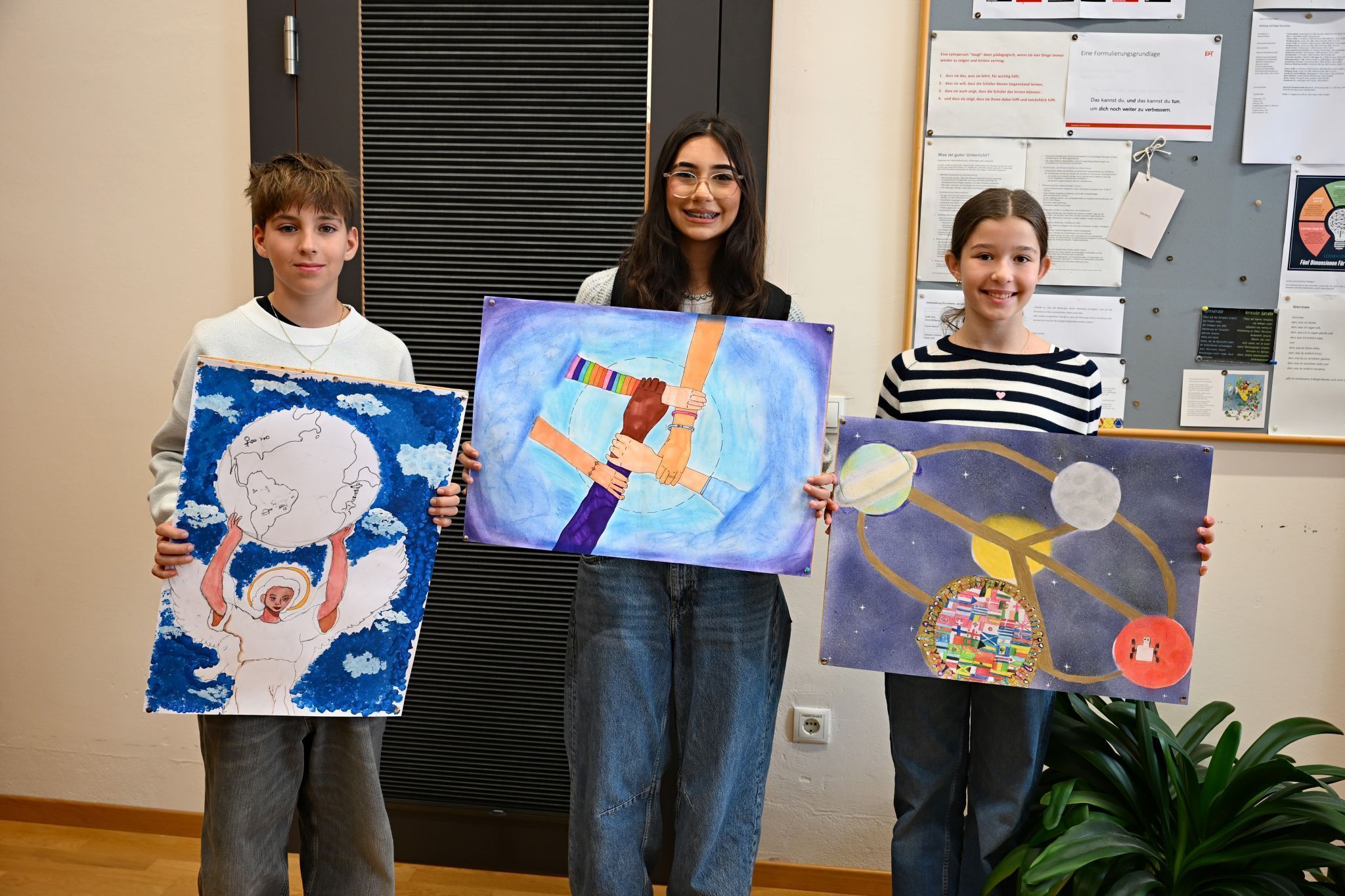 Ihre Arbeiten belegten die ersten Plätze: Julius Brenndörfer, Lisa Vasic und Lina Fussenegger.