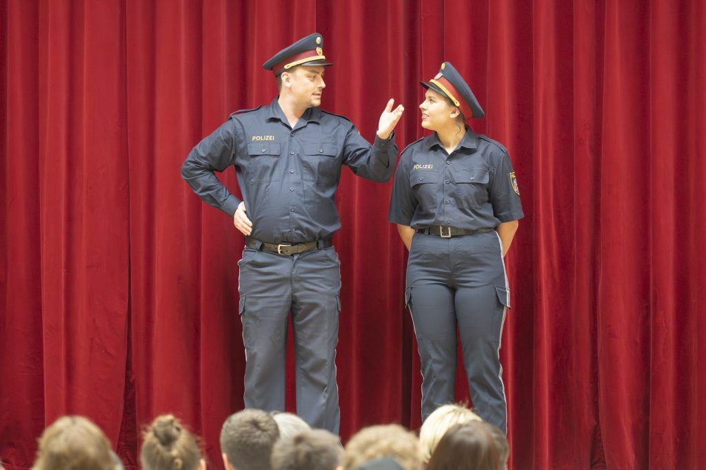 Teuflische Theaterpremiere in Schoppernau