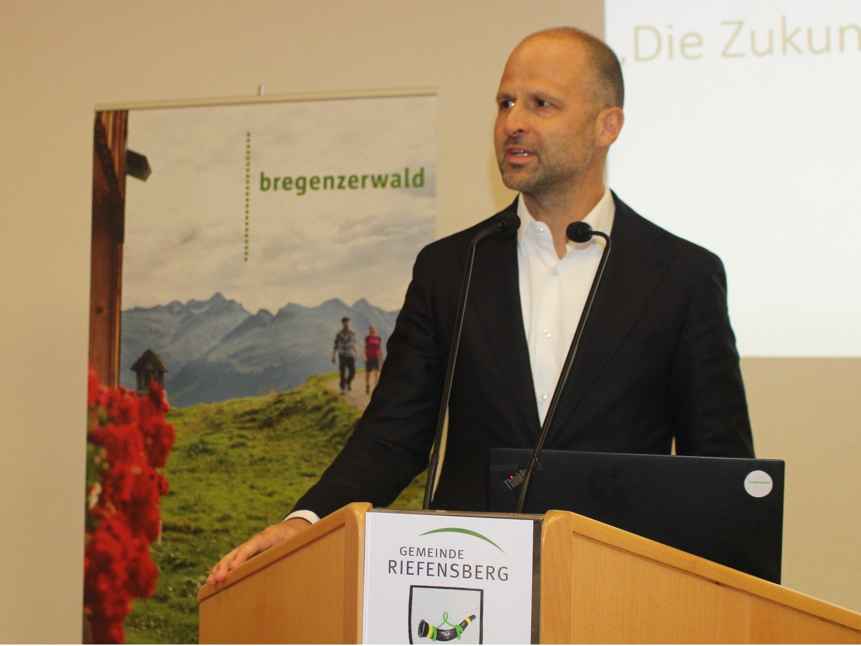 LR Marco Tittler: „Den Bregenzerwälder Tourismus zeichnet ein überdurchschnittlicher Anteil am Brutto-Regional-Produkt aus.“   