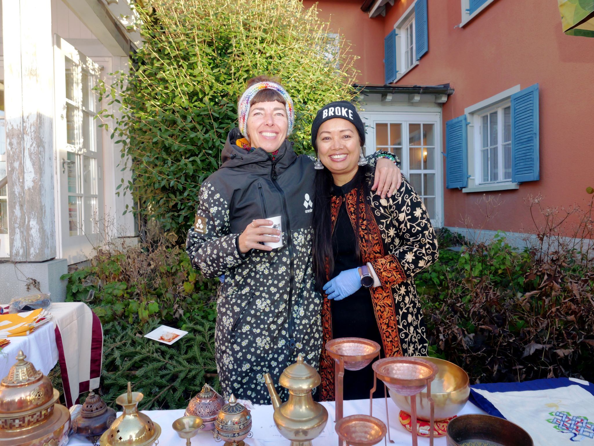Sabine und Maya hatten immer ein Auge darauf, dass es den Gästen an nichts fehlte.